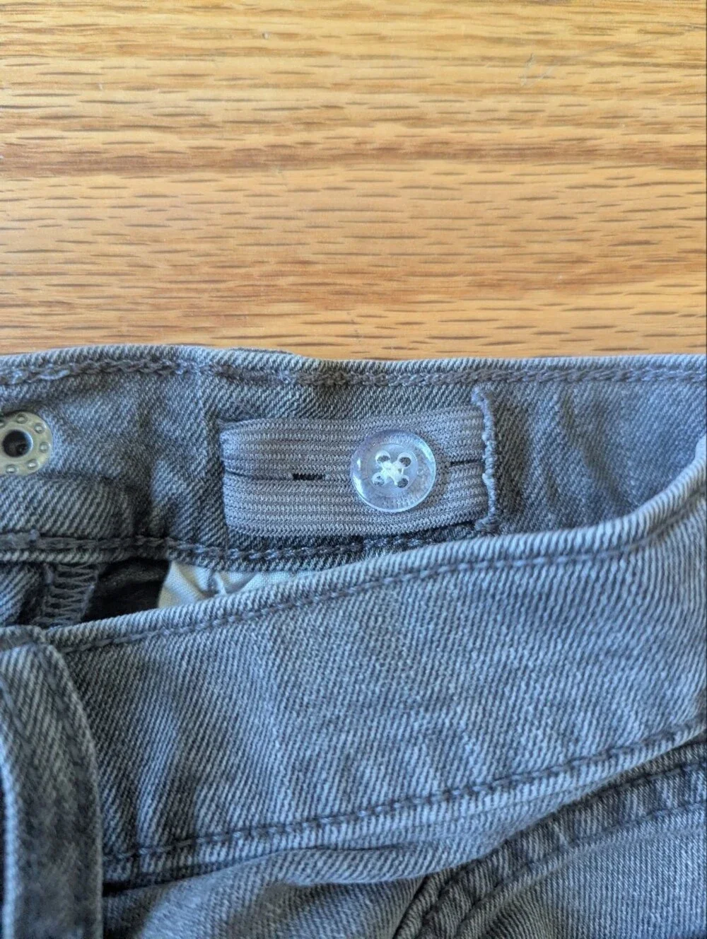 Old Navy Kids Gray Straight-Leg Jeans, 7